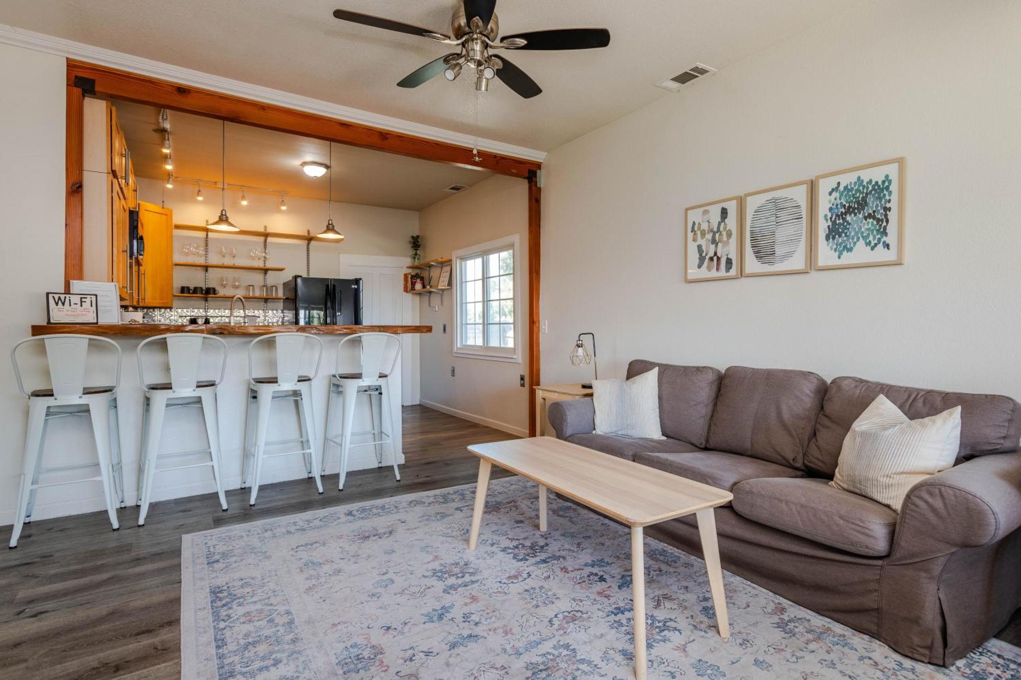 Den Street Holiday home Los Alamos